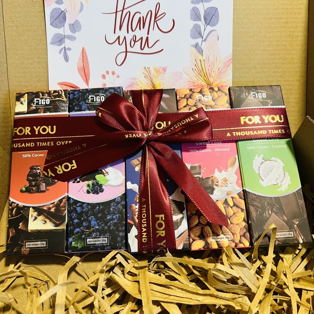 Set quà tặng HAPPY BIRTHDAY 5 Chocolate 20g mix vị FIGO hộp màu nâu kraft  - Chocolate gift From Viet Nam